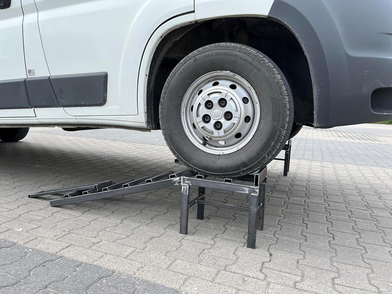 Rampy Samochodowe 2 sztuki 4 Tony z Przedłużeniemi - Niemalowane, 330mm Wysokość | MajdTech