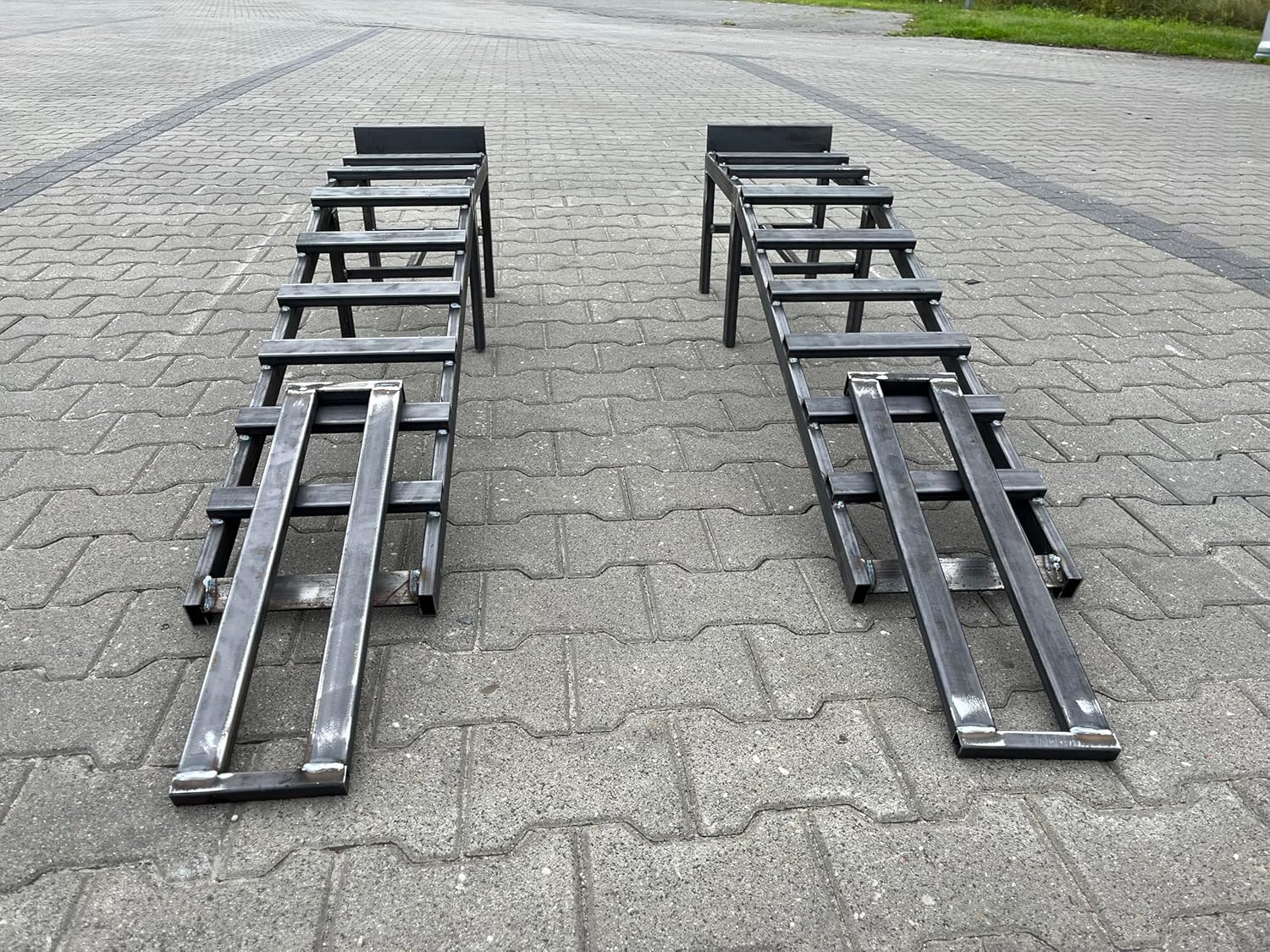 Rampy Samochodowe 2 sztuki 4 Tony z Przedłużeniemi - Niemalowane, 330mm Wysokość | MajdTech