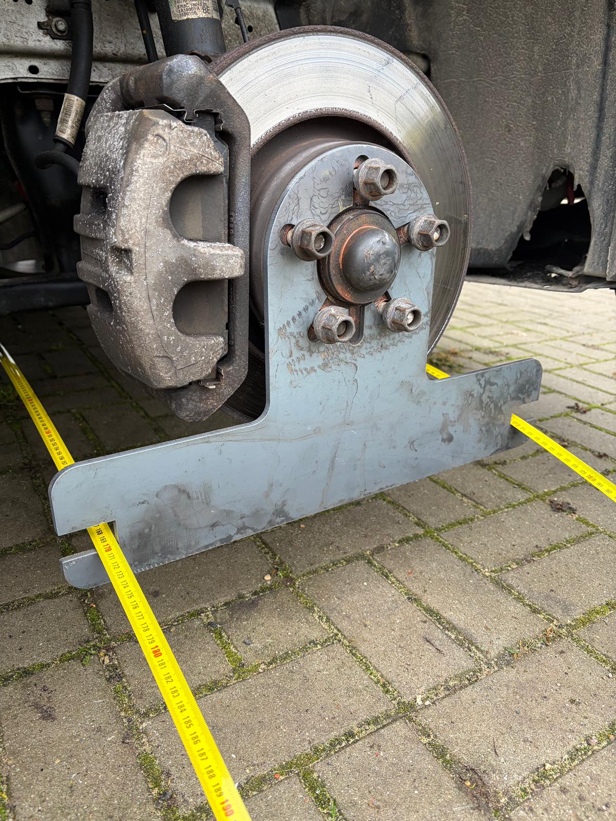 Narzędzie do ustawiania zbieżności kół w pojazdach | Geometria kół | MajdTech