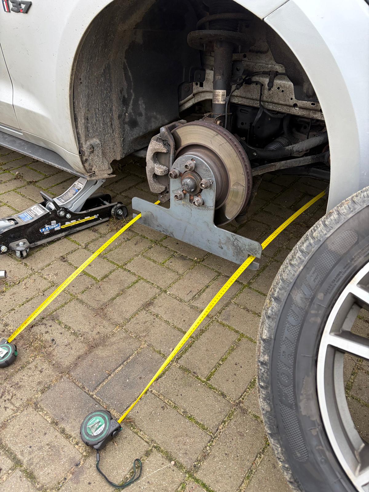 Narzędzie do ustawiania zbieżności kół w pojazdach | Geometria kół | MajdTech